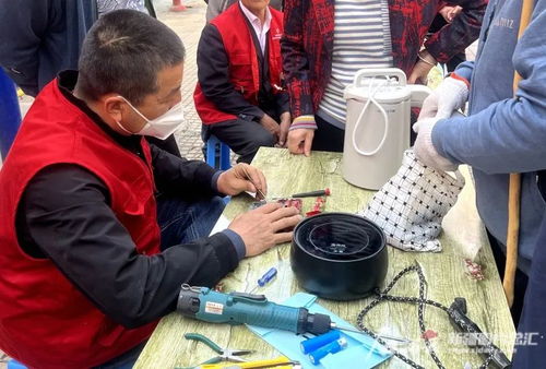 磨刀补鞋修家电 乌鲁木齐便民巴扎的小修小补生活纪实